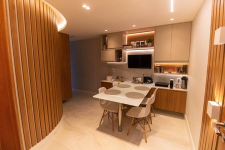 Apartamento à venda com 331m², 5 quartos e 3 vagasCozinha