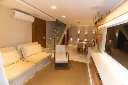 Sala de apartamento à venda com 5 quartos, 331m² em Icaraí, Niterói
