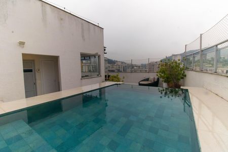 Apartamento à venda com 331m², 5 quartos e 3 vagasCobertura