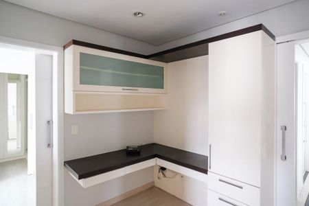 Apartamento à venda com 171m², 3 quartos e 3 vagasEscritório