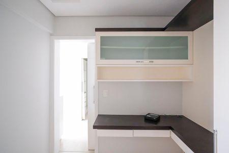 Apartamento à venda com 171m², 3 quartos e 3 vagasEscritório