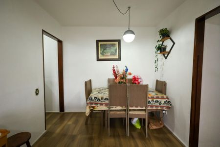Apartamento à venda com 85m², 3 quartos e 1 vaga Apartamento à venda com 85m², 3 quartos e 1 vagaSala