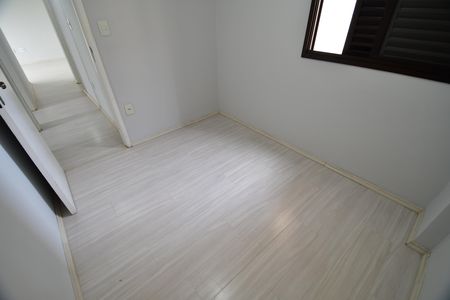 Apartamento à venda com 76m², 3 quartos e 2 vagasQuarto 2