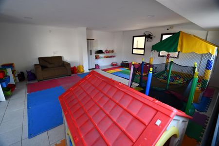 Apartamento à venda com 76m², 3 quartos e 2 vagasBrinquedoteca