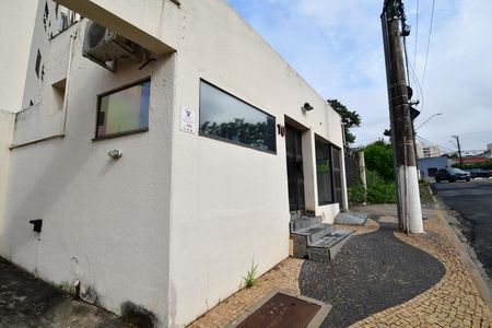 Apartamento à venda com 76m², 3 quartos e 2 vagasFachada e portaria