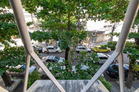 Apartamento à venda com 96m², 3 quartos e 2 vagas Apartamento à venda com 96m², 3 quartos e 2 vagasVista do Quarto 2
