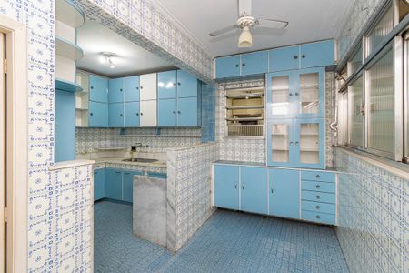 Apartamento à venda com 96m², 3 quartos e 2 vagas Apartamento à venda com 96m², 3 quartos e 2 vagasCopa