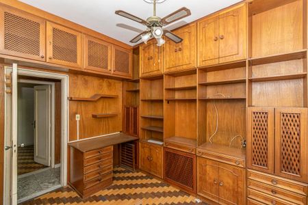 Apartamento à venda com 96m², 3 quartos e 2 vagas Apartamento à venda com 96m², 3 quartos e 2 vagasQuarto 1 - Armários