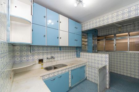 Apartamento à venda com 96m², 3 quartos e 2 vagas Apartamento à venda com 96m², 3 quartos e 2 vagasCozinha