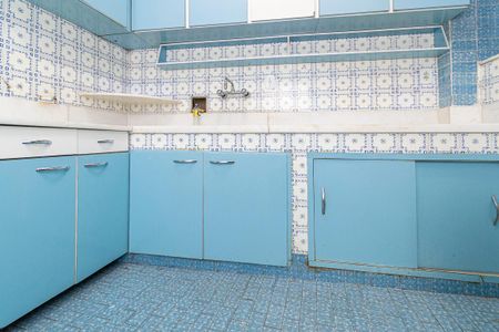 Apartamento à venda com 96m², 3 quartos e 2 vagas Apartamento à venda com 96m², 3 quartos e 2 vagasCozinha - Armários
