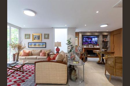 Casa à venda com 4 quartos, 424m² em Jardim Cordeiro, São Paulo