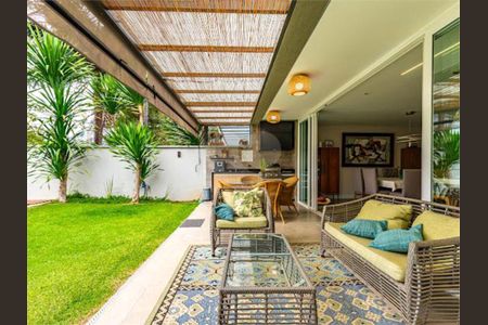 Casa à venda com 424m², 4 quartos e 6 vagas