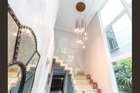 Casa à venda com 424m², 4 quartos e 6 vagas