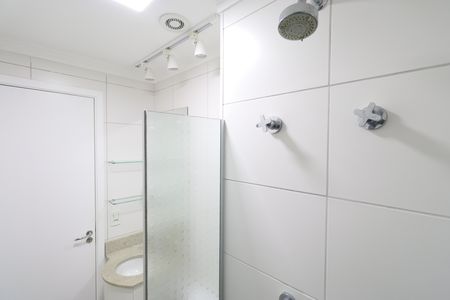 Apartamento para alugar com 65m², 2 quartos e 2 vagasBanheiro Social