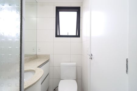 Apartamento para alugar com 65m², 2 quartos e 2 vagasBanheiro da Suíte
