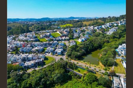 Casa à venda com 300m², 3 quartos e 6 vagas