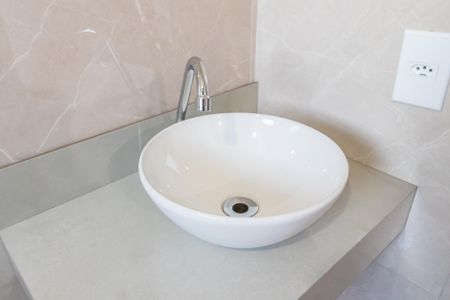 Apartamento para alugar com 59m², 2 quartos e 1 vaga Apartamento para alugar com 59m², 2 quartos e 1 vagaBanheiro da Suíte
