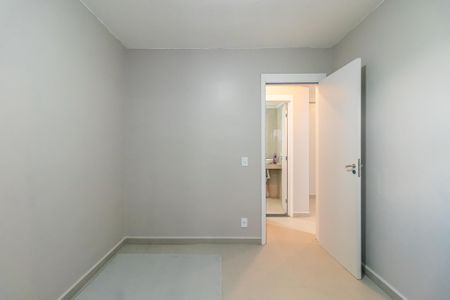 Quarto 1 de apartamento para alugar com 2 quartos, 59m² em Jardim Maria Helena, Barueri
