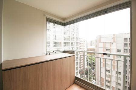 Apartamento para alugar com 35m², 1 quarto e sem vaga Apartamento para alugar com 35m², 1 quarto e sem vagaVaranda