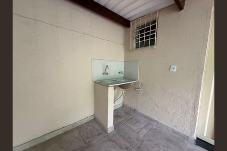 Casa para alugar com 68m², 1 quarto e 3 vagas