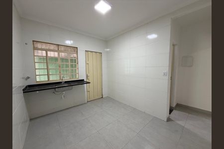 Casa para alugar com 68m², 1 quarto e 3 vagas Casa para alugar com 68m², 1 quarto e 3 vagasCozinha