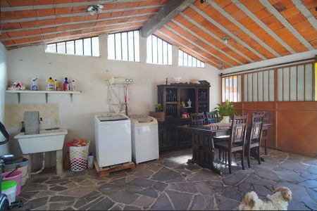Casa à venda com 160m², 4 quartos e 1 vagaEspaço Gourmet