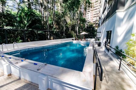 Apartamento à venda com 51m², 1 quarto e 1 vaga Apartamento à venda com 51m², 1 quarto e 1 vagaÁrea comum - Piscina