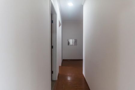 Apartamento para alugar com 100m², 3 quartos e sem vaga Apartamento para alugar com 100m², 3 quartos e sem vagaCorredor