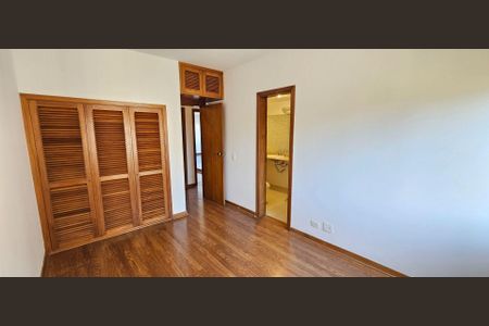 Apartamento à venda com 160m², 3 quartos e sem vaga