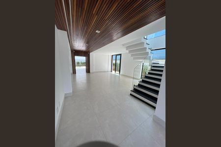 Casa à venda com 4 quartos, 400m² em Parque Terra Nova II, São Bernardo do Campo