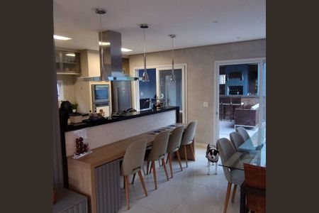 Casa à venda com 3 quartos, 200m² em Suru, Barueri