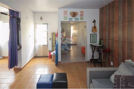 Casa à venda com 4 quartos, 200m² em Cambuci, São Paulo