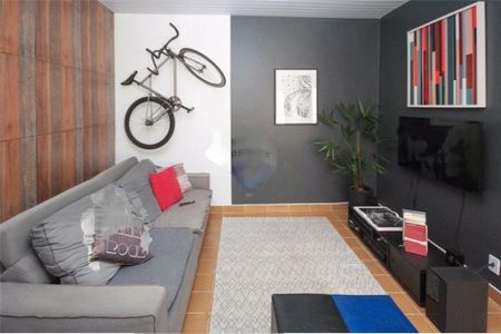 Casa à venda com 4 quartos, 200m² em Cambuci, São Paulo