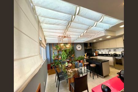Apartamento à venda com 108m², 2 quartos e 1 vaga