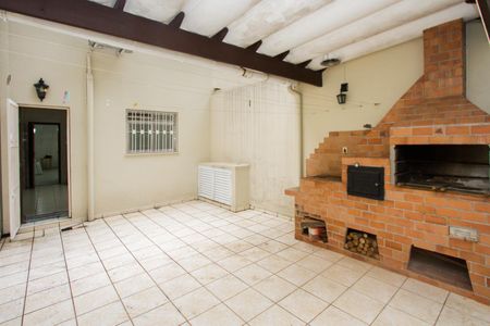 Casa para alugar com 135m², 2 quartos e 2 vagas