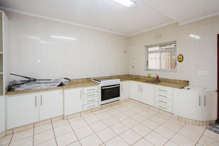Casa para alugar com 135m², 2 quartos e 2 vagas