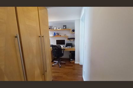 Apartamento à venda com 234m², 4 quartos e 2 vagas