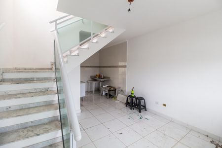 Casa de condomínio à venda com 70m², 2 quartos e 2 vagas Casa de condomínio à venda com 70m², 2 quartos e 2 vagasSala