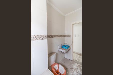 Casa de condomínio à venda com 70m², 2 quartos e 2 vagas Casa de condomínio à venda com 70m², 2 quartos e 2 vagasBanheiro