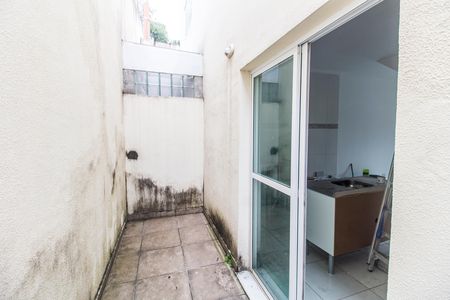 Casa de condomínio à venda com 70m², 2 quartos e 2 vagas Casa de condomínio à venda com 70m², 2 quartos e 2 vagasÁrea externa