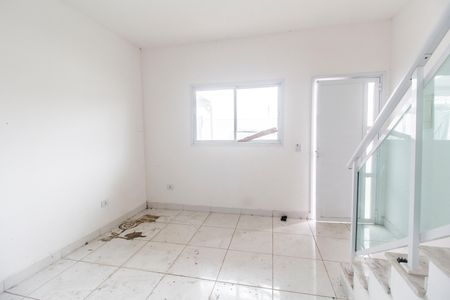Sala  de casa de condomínio à venda com 2 quartos, 70m² em Chácara do Solar Ii (fazendinha), Santana de Parnaíba