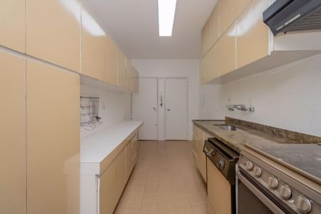 Apartamento à venda com 129m², 3 quartos e sem vaga