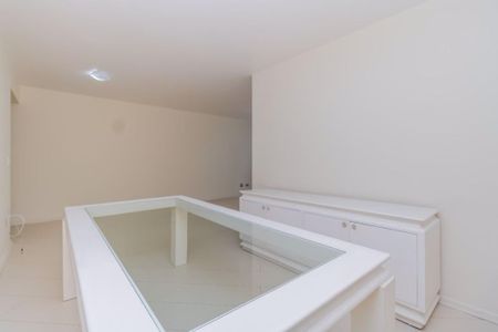 Apartamento à venda com 129m², 3 quartos e sem vaga