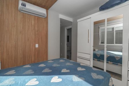 Quarto Suíte de apartamento para alugar com 1 quarto, 64m² em São Geraldo, Porto Alegre