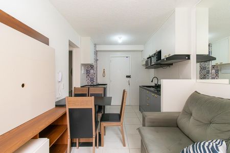 Sala de apartamento para alugar com 2 quartos, 38m² em Vila Ema, São Paulo