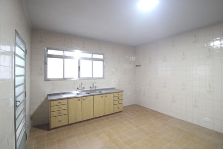 Casa para alugar com 210m², 3 quartos e 5 vagasCozinha