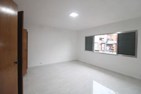 Casa para alugar com 210m², 3 quartos e 5 vagasSuíte