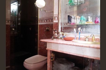 Apartamento à venda com 315m², 5 quartos e 4 vagas