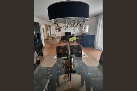 Apartamento à venda com 244m², 3 quartos e 4 vagas