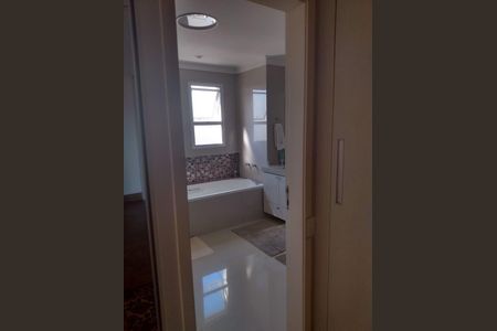 Apartamento à venda com 244m², 3 quartos e 4 vagas